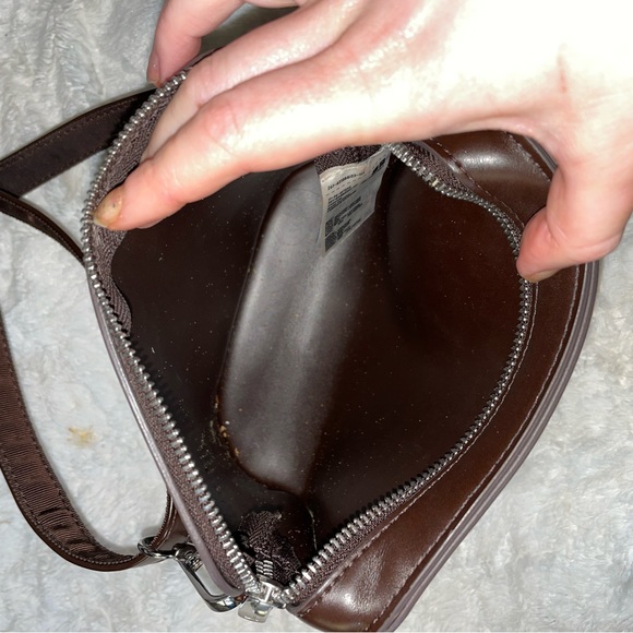BROWN UNIQLO SIDEBAG - Picture 5 of 5
